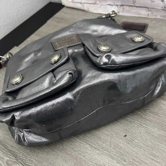 Coach COACH 14561 Poppy Metallic Silver Leather Shoulder Purse - Picture 3 of 6